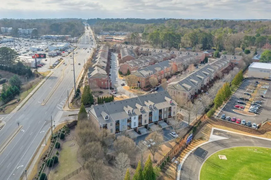 153 Alderwood Hill NE Unit 116, Sandy Springs, Georgia 30328, 4 Bedrooms Bedrooms, ,3 BathroomsBathrooms,Residential,Sold,153 Alderwood Hill NE Unit 116,7349313