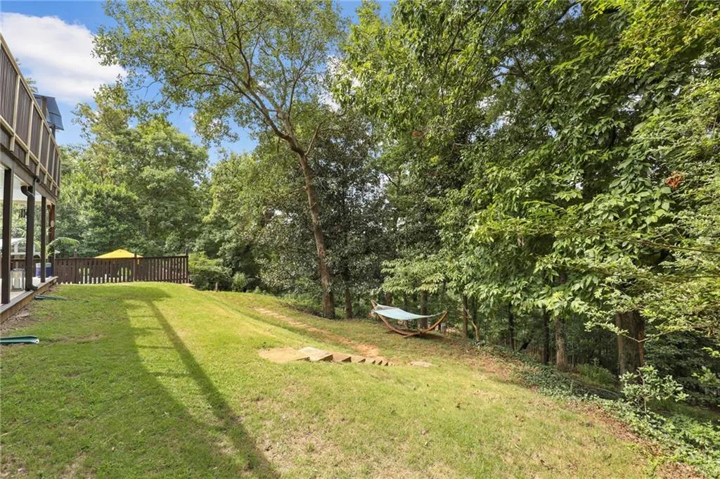 1670 Chevron Way, Sandy Springs, Georgia 30350, 5 Bedrooms Bedrooms, ,3 BathroomsBathrooms,Residential,Sold,1670 Chevron Way,7090695