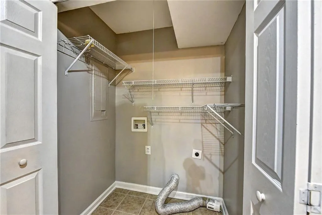 108 Brighton Point, Sandy Springs, Georgia 30328, 2 Bedrooms Bedrooms, ,2 BathroomsBathrooms,Residential,Sold,108 Brighton Point,6620989