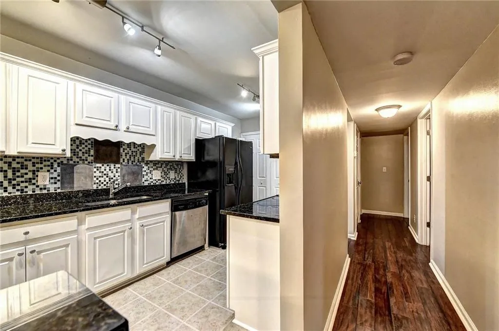 108 Brighton Point, Sandy Springs, Georgia 30328, 2 Bedrooms Bedrooms, ,2 BathroomsBathrooms,Residential,Sold,108 Brighton Point,6620989