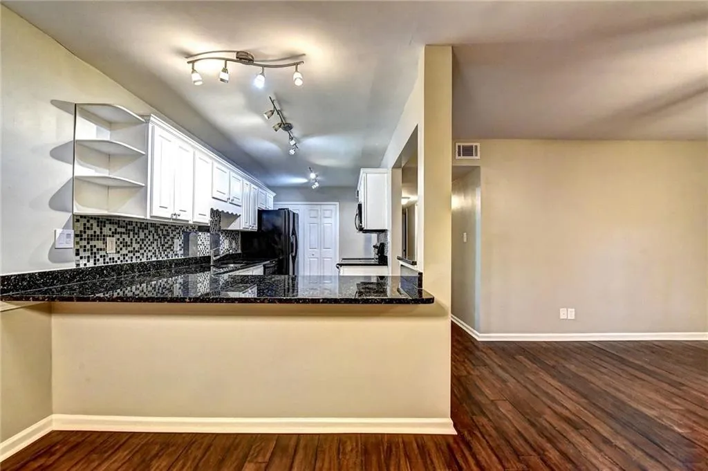 108 Brighton Point, Sandy Springs, Georgia 30328, 2 Bedrooms Bedrooms, ,2 BathroomsBathrooms,Residential,Sold,108 Brighton Point,6620989