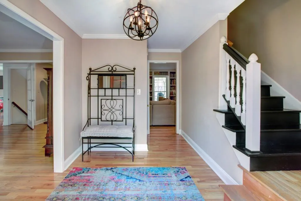 7010 Hunters Branch Drive, Sandy Springs, Georgia 30328, 4 Bedrooms Bedrooms, ,4 BathroomsBathrooms,Residential,Sold,7010 Hunters Branch Drive,6126885