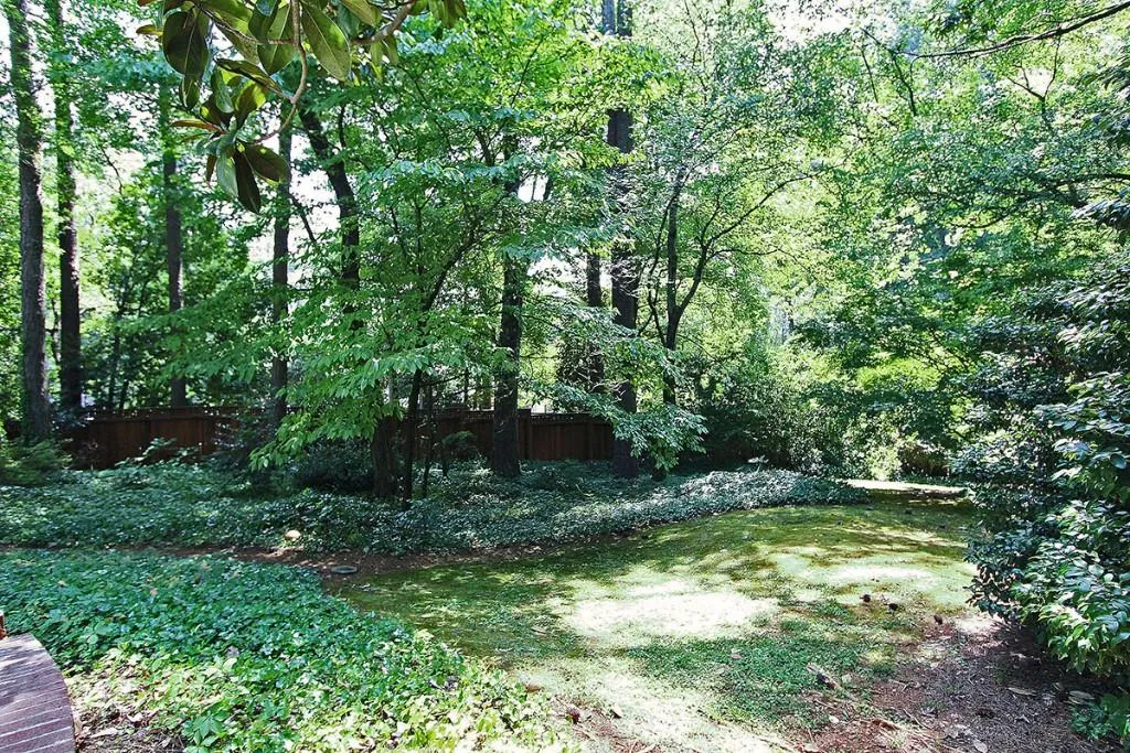 725 Weatherly Lane, Atlanta, Georgia 30328, 5 Bedrooms Bedrooms, ,3 BathroomsBathrooms,Residential,Sold,725 Weatherly Lane,5575948
