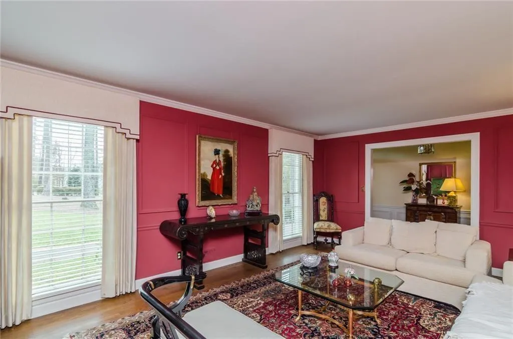 6125 Riverside Drive, Atlanta, Georgia 30328, 4 Bedrooms Bedrooms, ,4 BathroomsBathrooms,Residential,Sold,6125 Riverside Drive,5997840