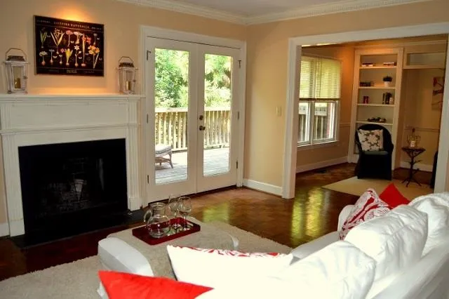 3873 Roswell Road Ne Unit 11, Atlanta, Georgia 30342, 4 Bedrooms Bedrooms, ,3 BathroomsBathrooms,Residential,Sold,3873 Roswell Road Ne Unit 11,5585211
