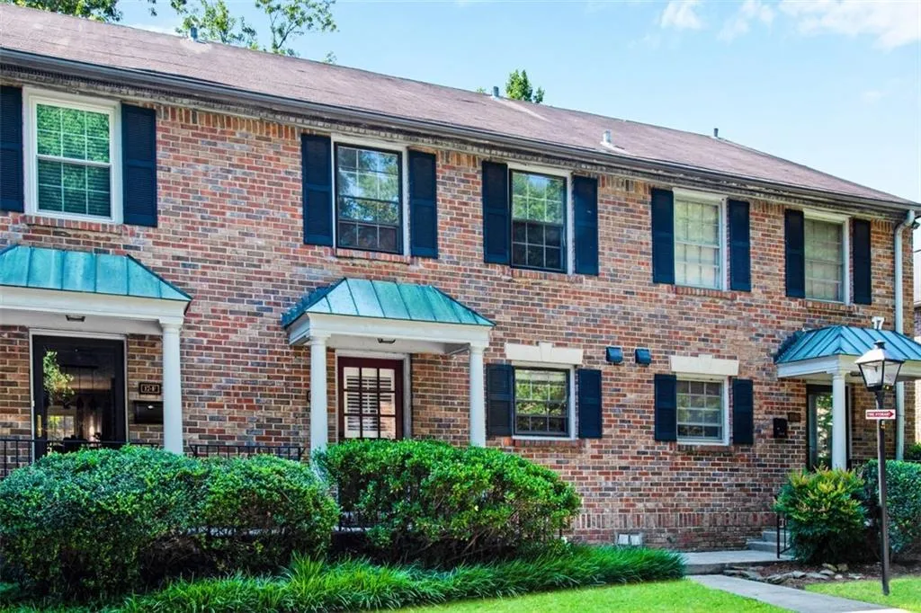 6700 Roswell Road Unit 17g, Atlanta, Georgia 30328, 2 Bedrooms Bedrooms, ,1 BathroomBathrooms,Residential,Sold,6700 Roswell Road Unit 17g,6764756 6700 Roswell Road Unit 17g, Atlanta, Georgia 30328, 2 Bedrooms Bedrooms, ,1 BathroomBathrooms,Residential,Sold,6700 Roswell Road Unit 17g,6764756