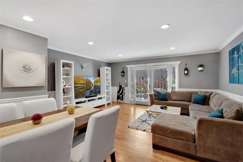 6700 Roswell Road Unit 17g, Atlanta, Georgia 30328, 2 Bedrooms Bedrooms, ,1 BathroomBathrooms,Residential,Sold,6700 Roswell Road Unit 17g,6764756 6700 Roswell Road Unit 17g, Atlanta, Georgia 30328, 2 Bedrooms Bedrooms, ,1 BathroomBathrooms,Residential,Sold,6700 Roswell Road Unit 17g,6764756