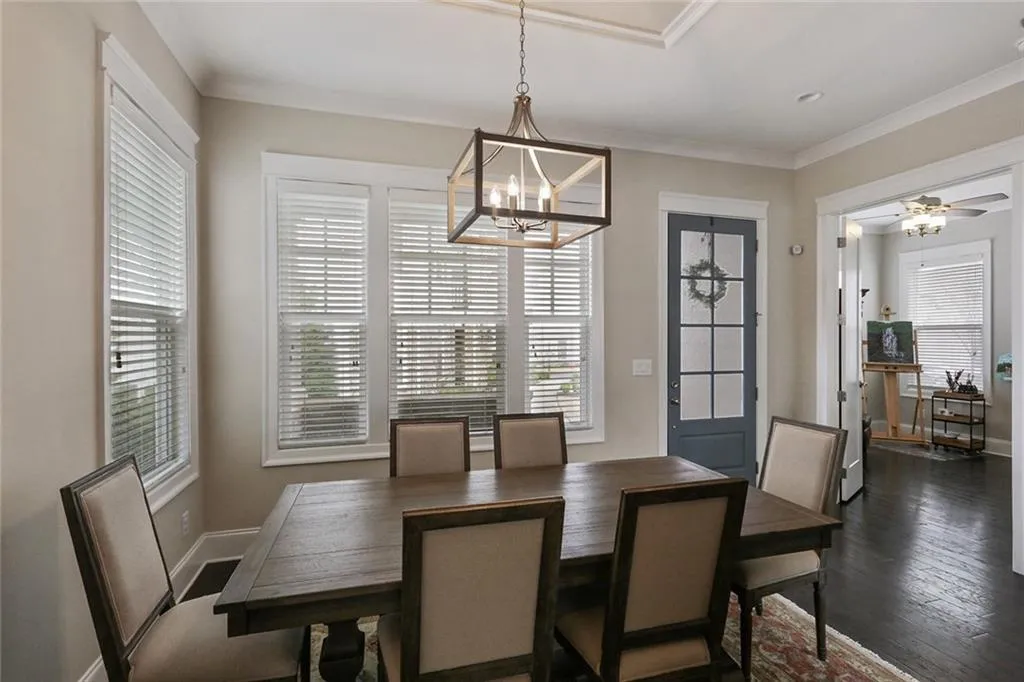 2020 Wheaton Way, Sandy Springs, Georgia 30328, 4 Bedrooms Bedrooms, ,4 BathroomsBathrooms,Residential,Sold,2020 Wheaton Way,6856106