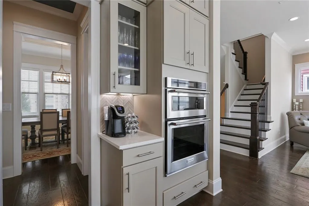 2020 Wheaton Way, Sandy Springs, Georgia 30328, 4 Bedrooms Bedrooms, ,4 BathroomsBathrooms,Residential,Sold,2020 Wheaton Way,6856106