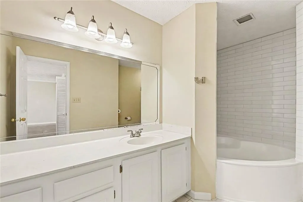 Primary Ensuite