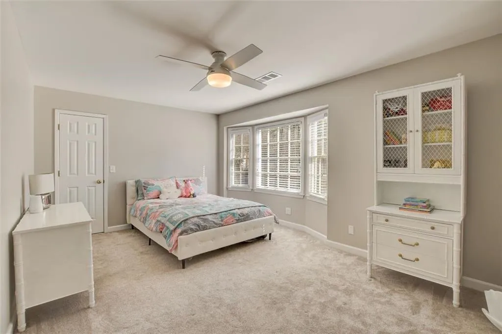 330 Burnt Oak Court, Sandy Springs, Georgia 30328, 4 Bedrooms Bedrooms, ,3 BathroomsBathrooms,Residential,Sold,330 Burnt Oak Court,7004420