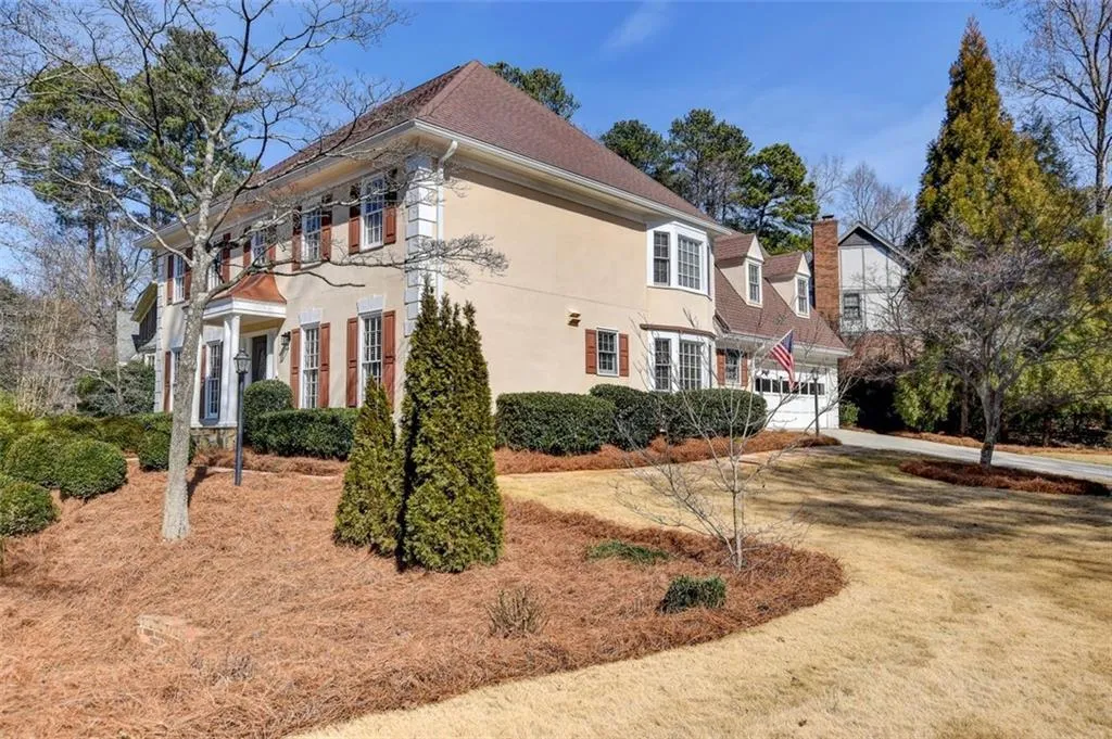 330 Burnt Oak Court, Sandy Springs, Georgia 30328, 4 Bedrooms Bedrooms, ,3 BathroomsBathrooms,Residential,Sold,330 Burnt Oak Court,7004420