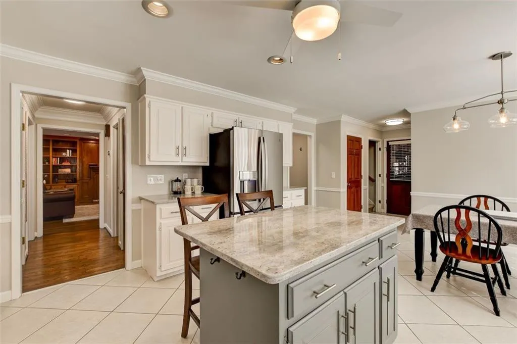 330 Burnt Oak Court, Sandy Springs, Georgia 30328, 4 Bedrooms Bedrooms, ,3 BathroomsBathrooms,Residential,Sold,330 Burnt Oak Court,7004420