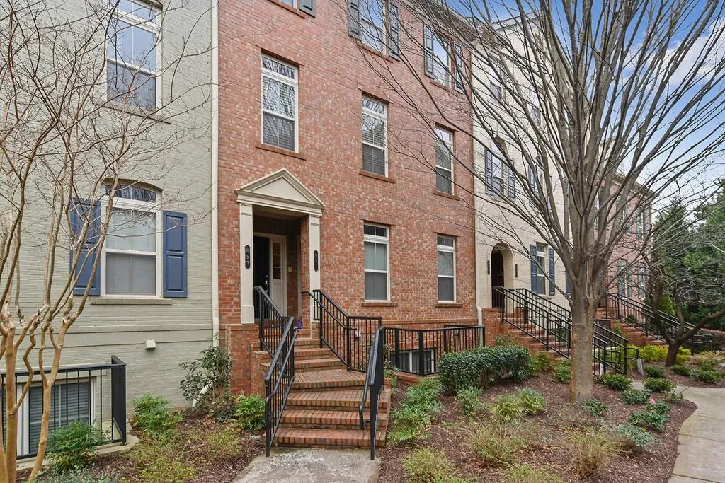 853 Perennial Drive, Atlanta, Georgia 30328, 3 Bedrooms Bedrooms, ,2 BathroomsBathrooms,Residential,Sold,853 Perennial Drive,6839355