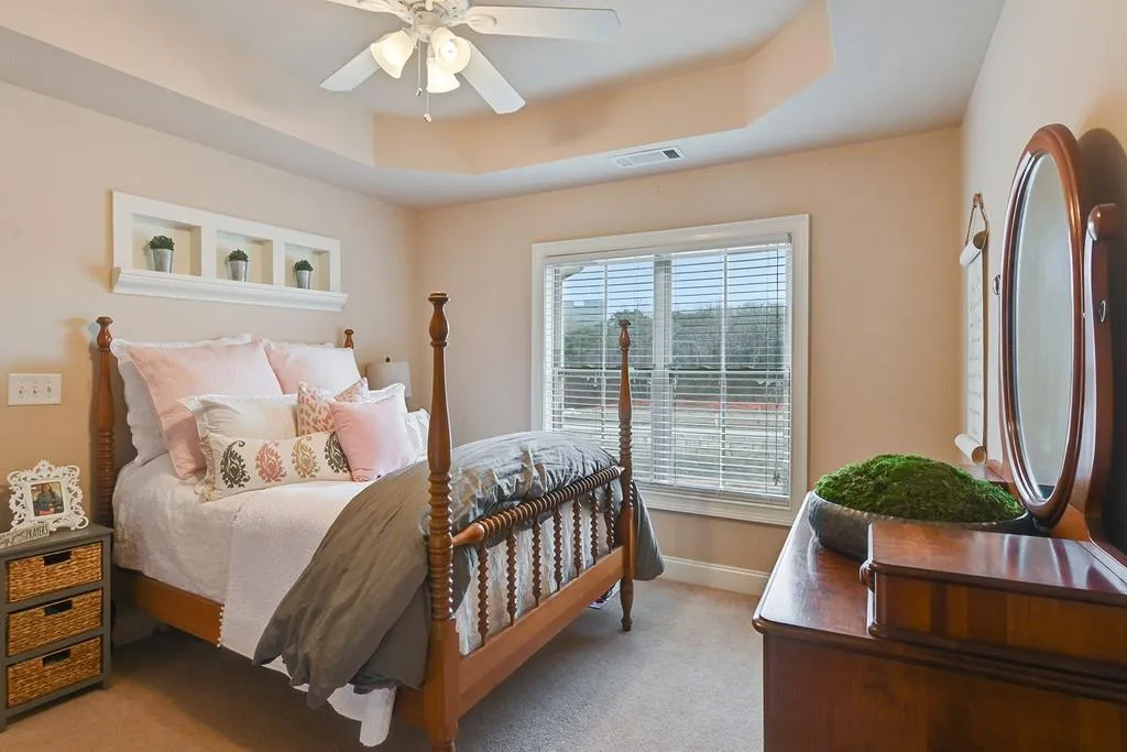 853 Perennial Drive, Atlanta, Georgia 30328, 3 Bedrooms Bedrooms, ,2 BathroomsBathrooms,Residential,Sold,853 Perennial Drive,6839355