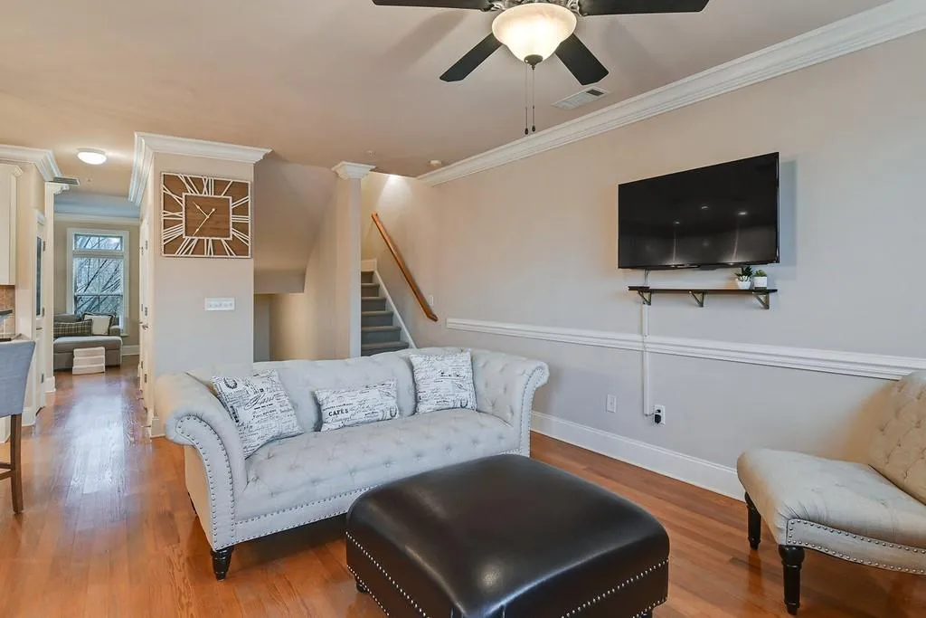 853 Perennial Drive, Atlanta, Georgia 30328, 3 Bedrooms Bedrooms, ,2 BathroomsBathrooms,Residential,Sold,853 Perennial Drive,6839355