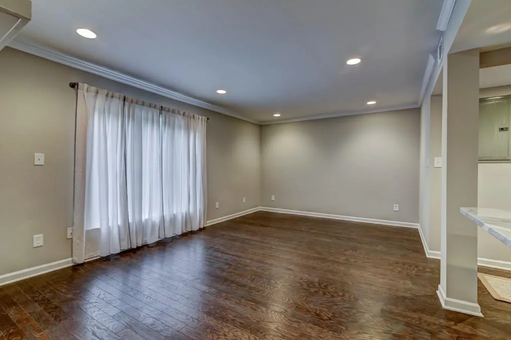 20 Ivy Parkway Ne, Atlanta, Georgia 30342, 3 Bedrooms Bedrooms, ,3 BathroomsBathrooms,Residential,Sold,20 Ivy Parkway Ne,5919037