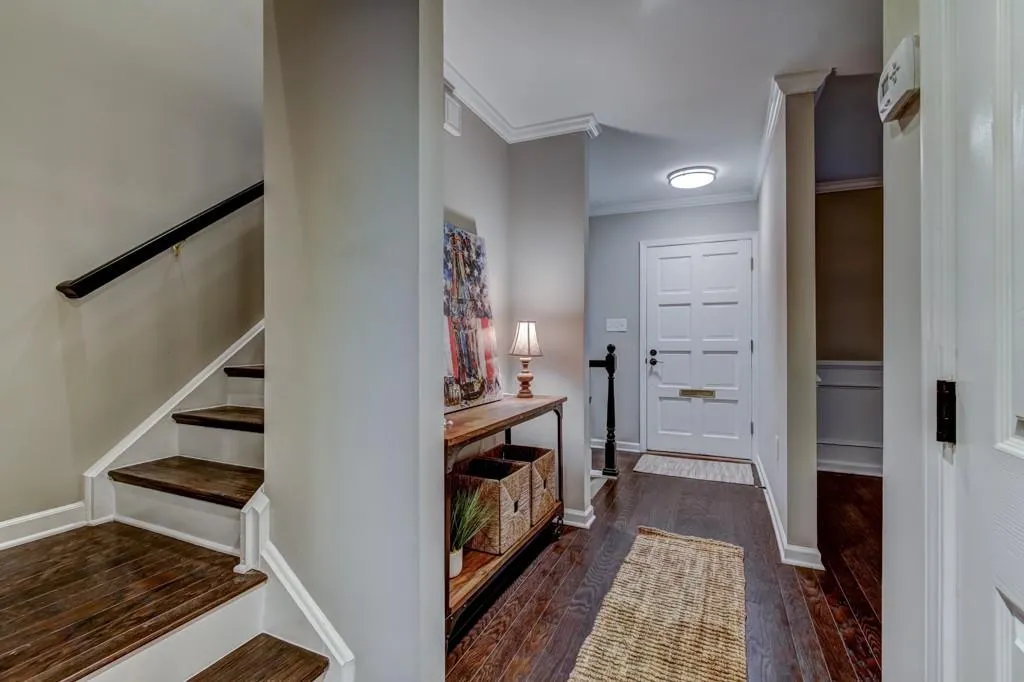 20 Ivy Parkway Ne, Atlanta, Georgia 30342, 3 Bedrooms Bedrooms, ,3 BathroomsBathrooms,Residential,Sold,20 Ivy Parkway Ne,5919037