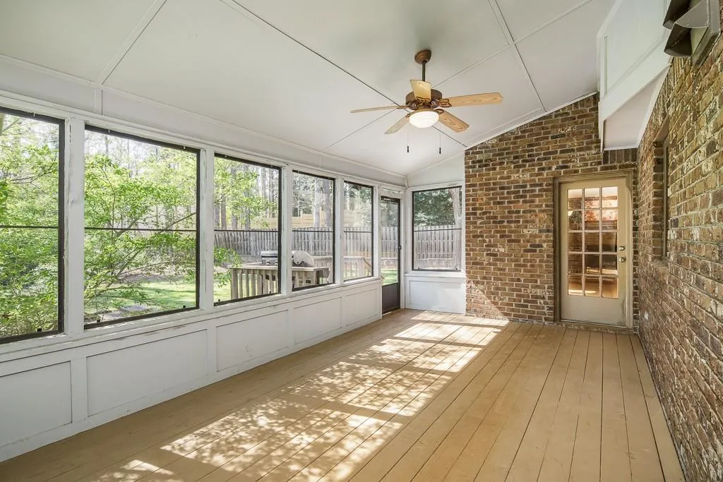 1655 Redbourne Drive, Atlanta, Georgia 30350, 4 Bedrooms Bedrooms, ,3 BathroomsBathrooms,Residential,Sold,1655 Redbourne Drive,6526306