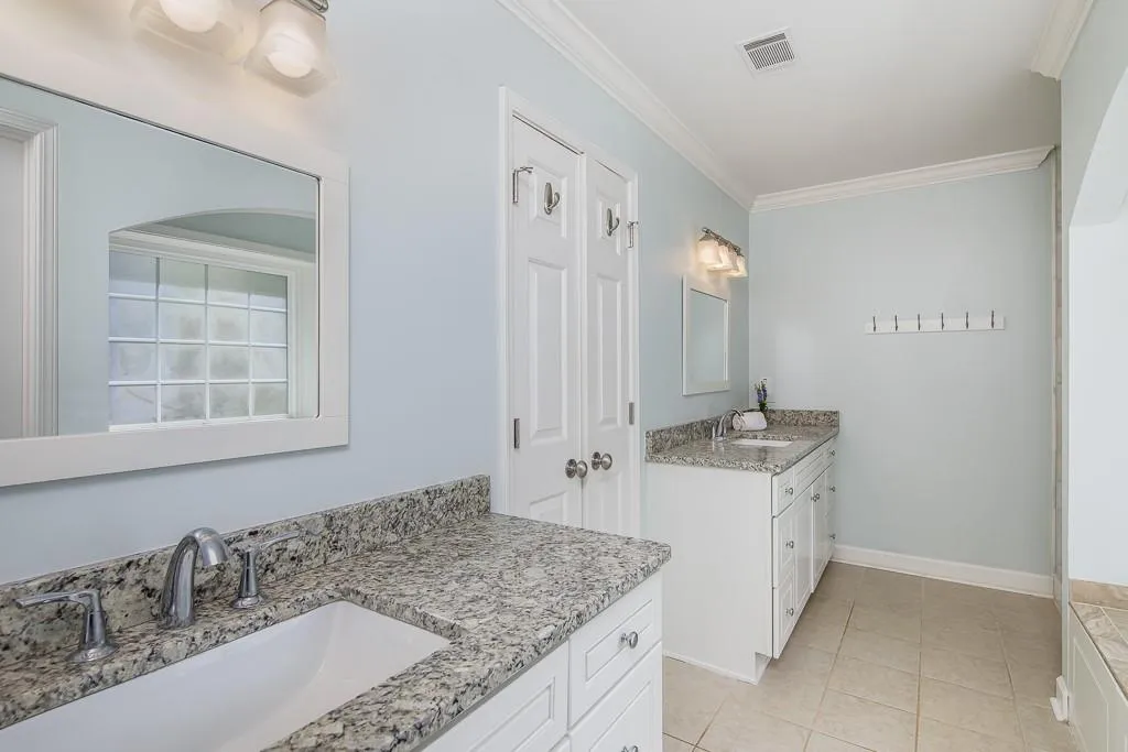 1655 Redbourne Drive, Atlanta, Georgia 30350, 4 Bedrooms Bedrooms, ,3 BathroomsBathrooms,Residential,Sold,1655 Redbourne Drive,6526306