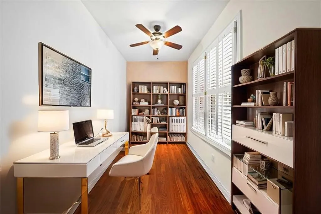1735 Peachtree Street Ne Unit 117, Atlanta, Georgia 30309, 2 Bedrooms Bedrooms, ,1 BathroomBathrooms,Residential,For Sale,1735 Peachtree Street Ne Unit 117,7591024