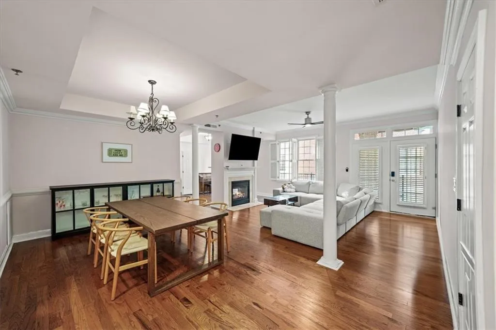 1735 Peachtree Street Ne Unit 117, Atlanta, Georgia 30309, 2 Bedrooms Bedrooms, ,1 BathroomBathrooms,Residential,For Sale,1735 Peachtree Street Ne Unit 117,7591024