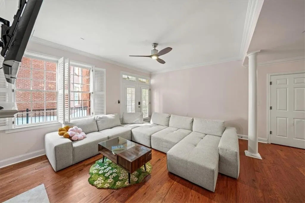1735 Peachtree Street Ne Unit 117, Atlanta, Georgia 30309, 2 Bedrooms Bedrooms, ,1 BathroomBathrooms,Residential,For Sale,1735 Peachtree Street Ne Unit 117,7591024