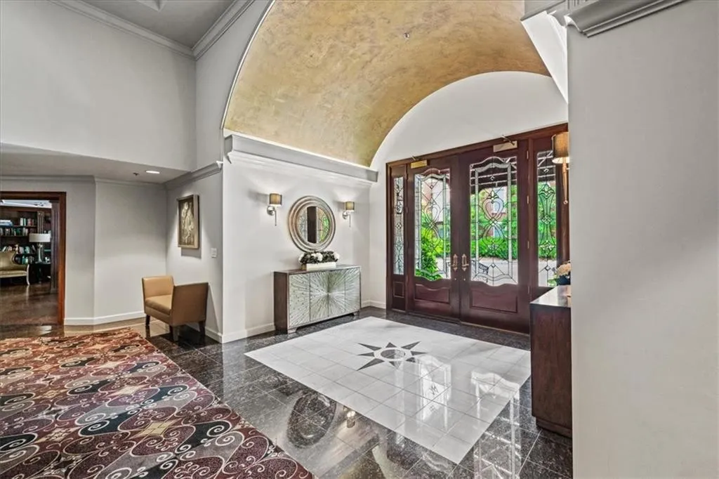 1735 Peachtree Street Ne Unit 117, Atlanta, Georgia 30309, 2 Bedrooms Bedrooms, ,1 BathroomBathrooms,Residential,For Sale,1735 Peachtree Street Ne Unit 117,7591024