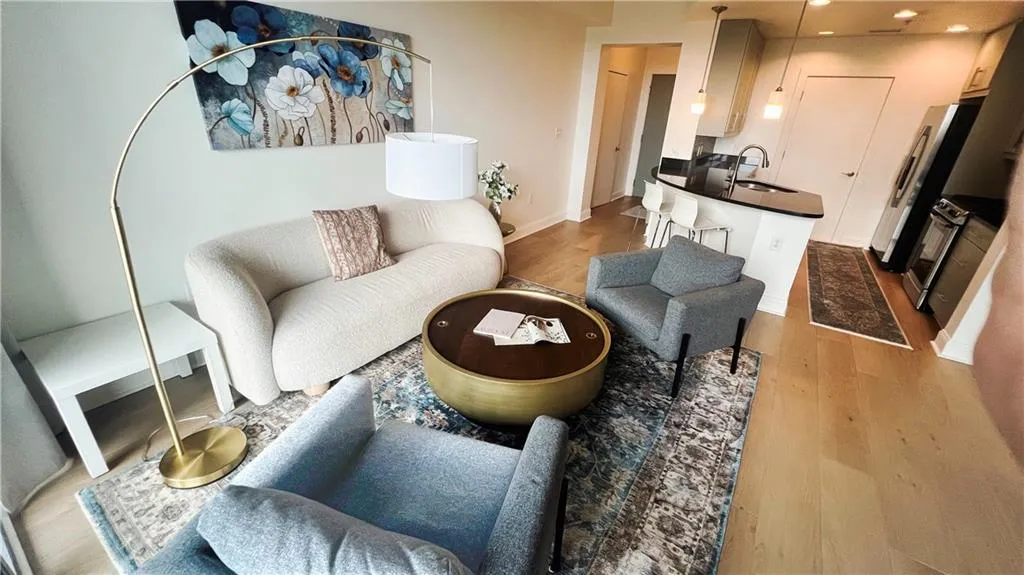 222 12th Street Ne Unit 2104, Atlanta, Georgia 30309, 1 Bedroom Bedrooms, ,1 BathroomBathrooms,Residential,For Sale,222 12th Street Ne Unit 2104,7625764