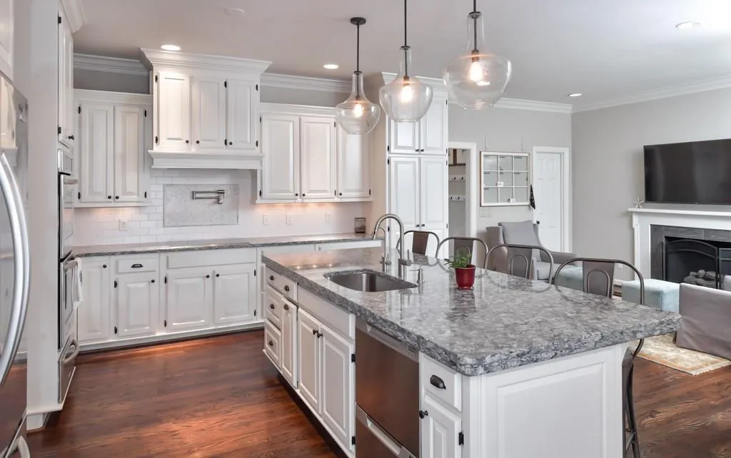 275 Cameron Ridge Drive, Sandy Springs, Georgia 30328, 5 Bedrooms Bedrooms, ,4 BathroomsBathrooms,Residential,Sold,275 Cameron Ridge Drive,6556054