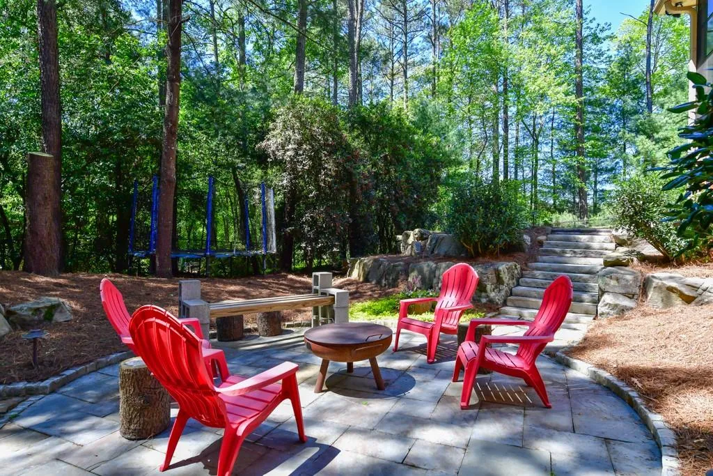 275 Cameron Ridge Drive, Sandy Springs, Georgia 30328, 5 Bedrooms Bedrooms, ,4 BathroomsBathrooms,Residential,Sold,275 Cameron Ridge Drive,6556054