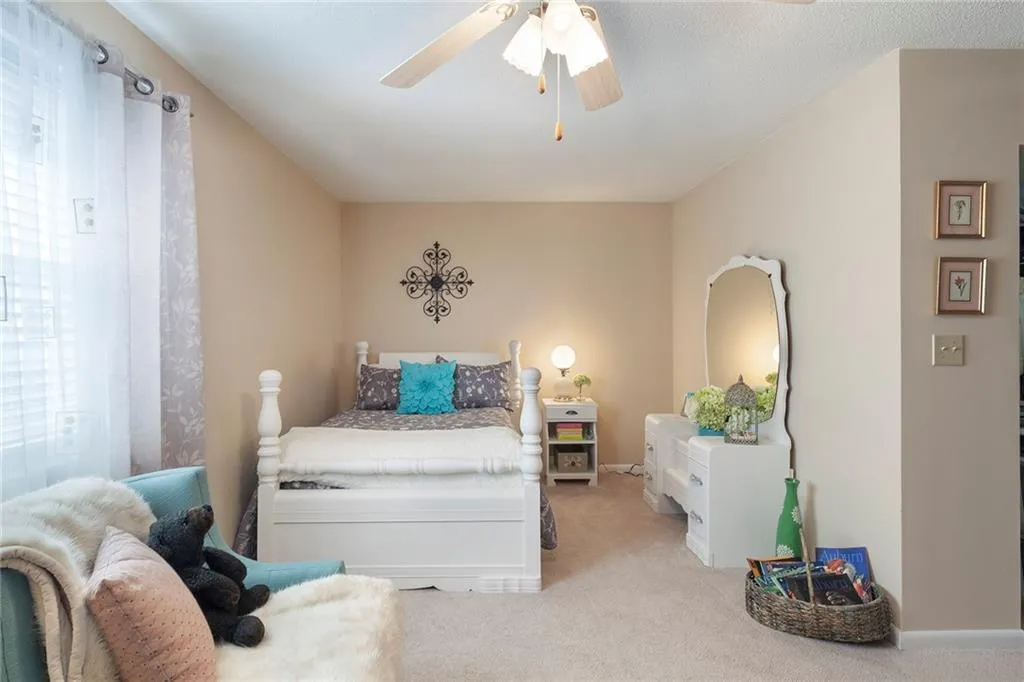 6900 Roswell Road Unit L4, Atlanta, Georgia 30328, 2 Bedrooms Bedrooms, ,2 BathroomsBathrooms,Residential,Sold,6900 Roswell Road Unit L4,6799970