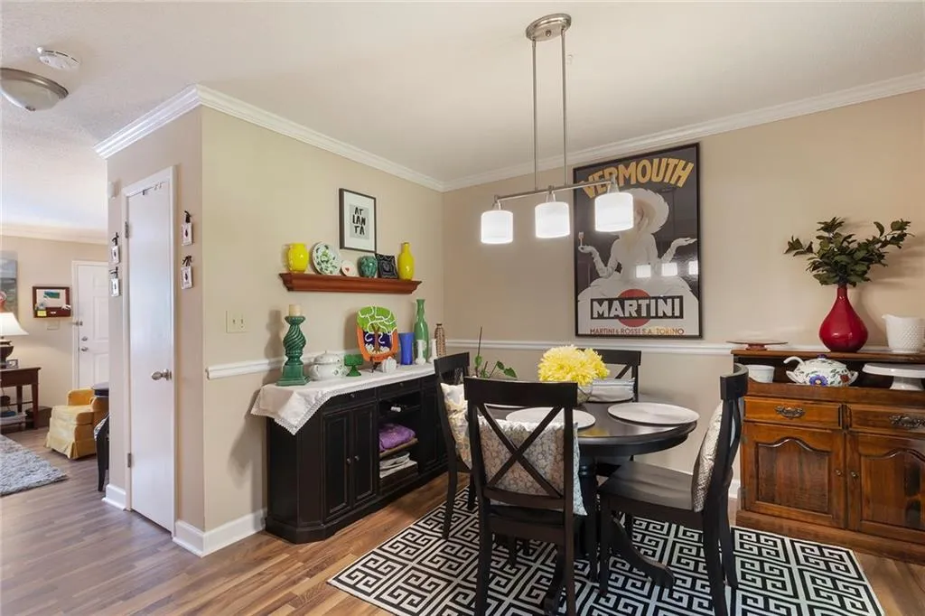 6900 Roswell Road Unit L4, Atlanta, Georgia 30328, 2 Bedrooms Bedrooms, ,2 BathroomsBathrooms,Residential,Sold,6900 Roswell Road Unit L4,6799970