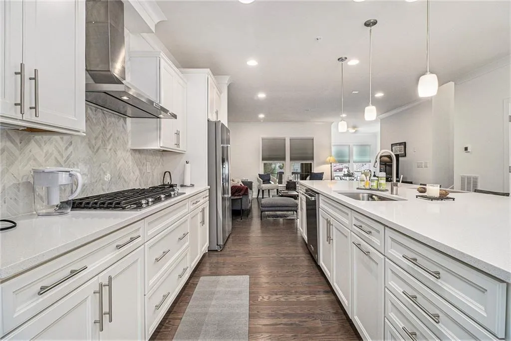 886 Stone Crest Road Ne, Atlanta, Georgia 30324, 4 Bedrooms Bedrooms, ,3 BathroomsBathrooms,Residential,For Sale,886 Stone Crest Road Ne,7629820
