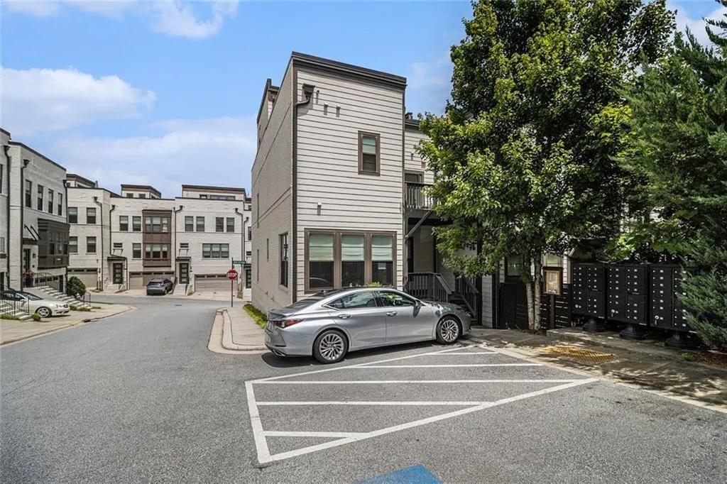 886 Stone Crest Road Ne, Atlanta, Georgia 30324, 4 Bedrooms Bedrooms, ,3 BathroomsBathrooms,Residential,For Sale,886 Stone Crest Road Ne,7629820