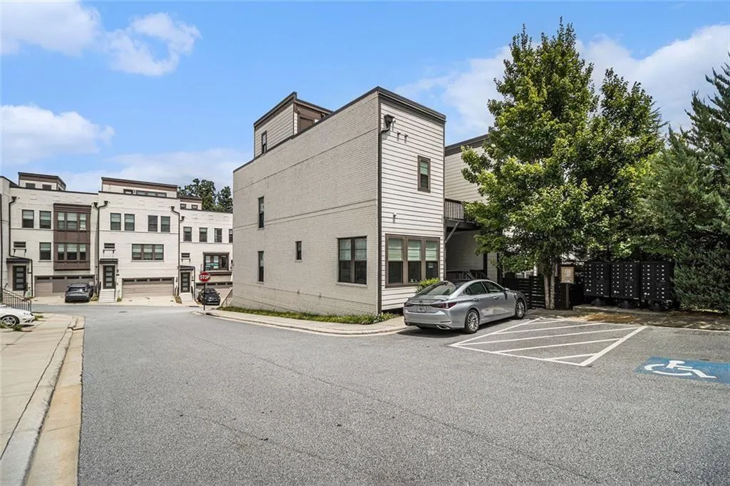 886 Stone Crest Road Ne, Atlanta, Georgia 30324, 4 Bedrooms Bedrooms, ,3 BathroomsBathrooms,Residential,For Sale,886 Stone Crest Road Ne,7629820