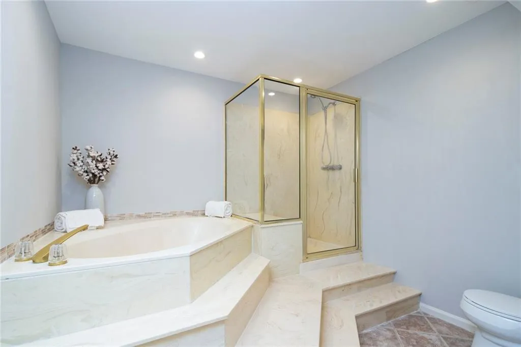 66 Forrest Place, Atlanta, Georgia 30328, 3 Bedrooms Bedrooms, ,3 BathroomsBathrooms,Residential,Sold,66 Forrest Place,6744449