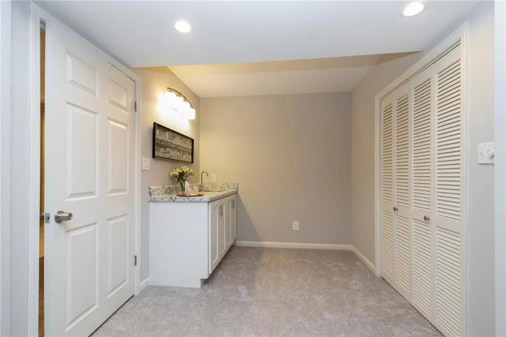 66 Forrest Place, Atlanta, Georgia 30328, 3 Bedrooms Bedrooms, ,3 BathroomsBathrooms,Residential,Sold,66 Forrest Place,6744449