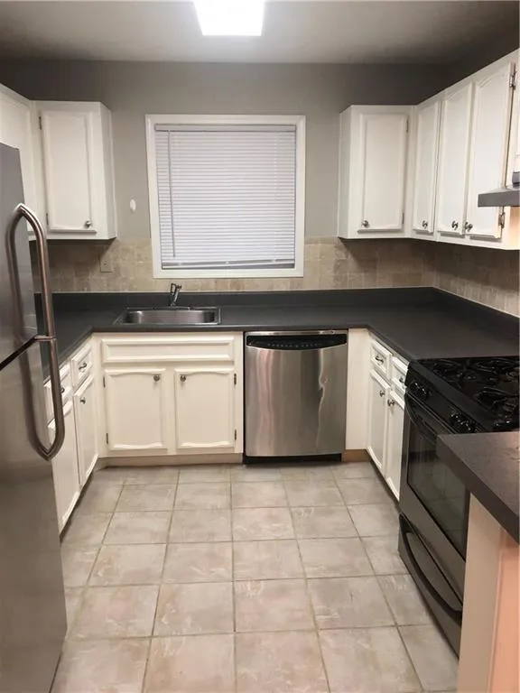 1310 Natchez Trace, Sandy Springs, Georgia 30350, 2 Bedrooms Bedrooms, ,1 BathroomBathrooms,Residential,Sold,1310 Natchez Trace,6113740