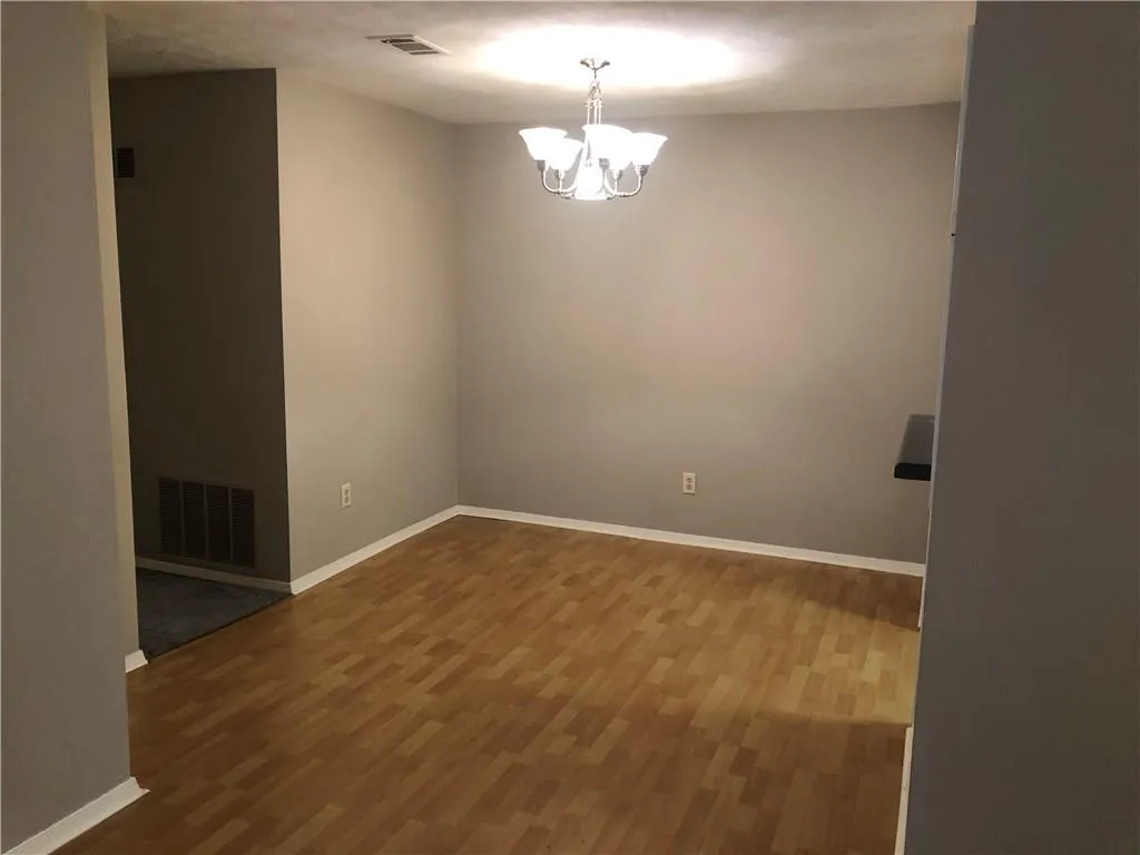 1310 Natchez Trace, Sandy Springs, Georgia 30350, 2 Bedrooms Bedrooms, ,1 BathroomBathrooms,Residential,Sold,1310 Natchez Trace,6113740