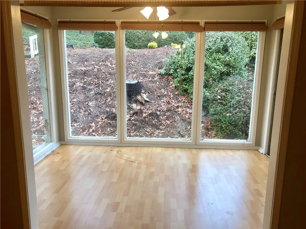 1310 Natchez Trace, Sandy Springs, Georgia 30350, 2 Bedrooms Bedrooms, ,1 BathroomBathrooms,Residential,Sold,1310 Natchez Trace,6113740