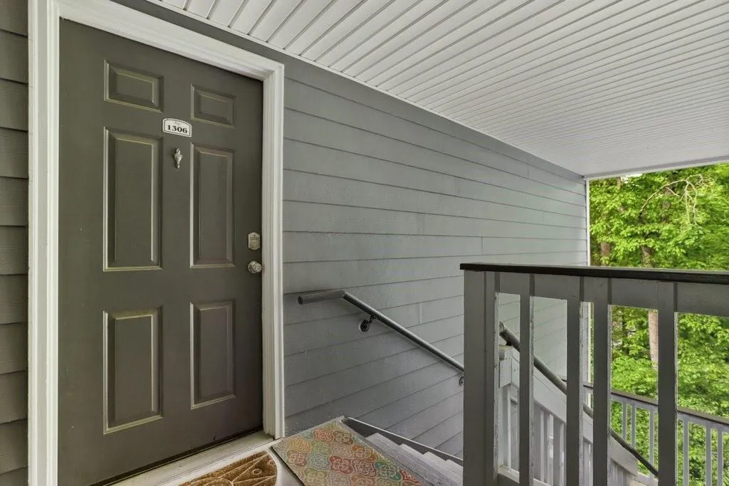 1306 Santa Fe Parkway, Sandy Springs, Georgia 30350, 1 Bedroom Bedrooms, ,1 BathroomBathrooms,Residential,Sold,1306 Santa Fe Parkway,7209330