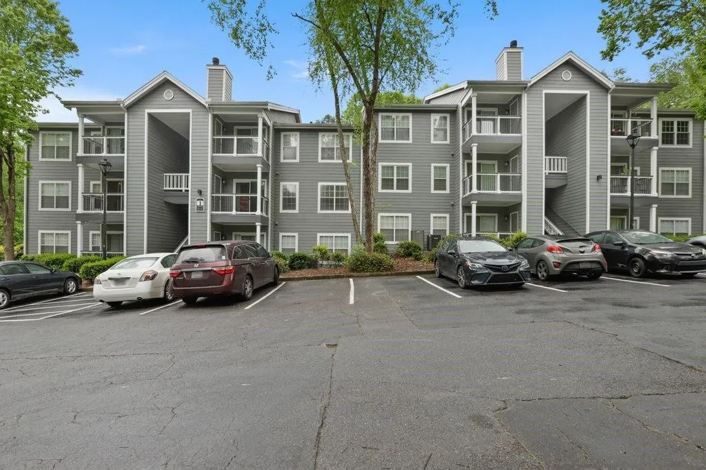 1306 Santa Fe Parkway, Sandy Springs, Georgia 30350, 1 Bedroom Bedrooms, ,1 BathroomBathrooms,Residential,Sold,1306 Santa Fe Parkway,7209330