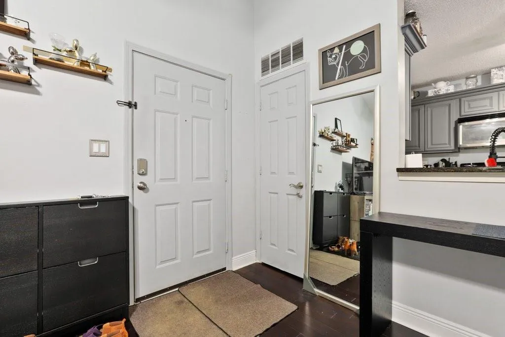 1306 Santa Fe Parkway, Sandy Springs, Georgia 30350, 1 Bedroom Bedrooms, ,1 BathroomBathrooms,Residential,Sold,1306 Santa Fe Parkway,7209330