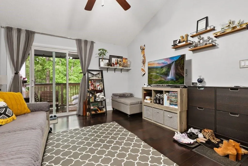 1306 Santa Fe Parkway, Sandy Springs, Georgia 30350, 1 Bedroom Bedrooms, ,1 BathroomBathrooms,Residential,Sold,1306 Santa Fe Parkway,7209330