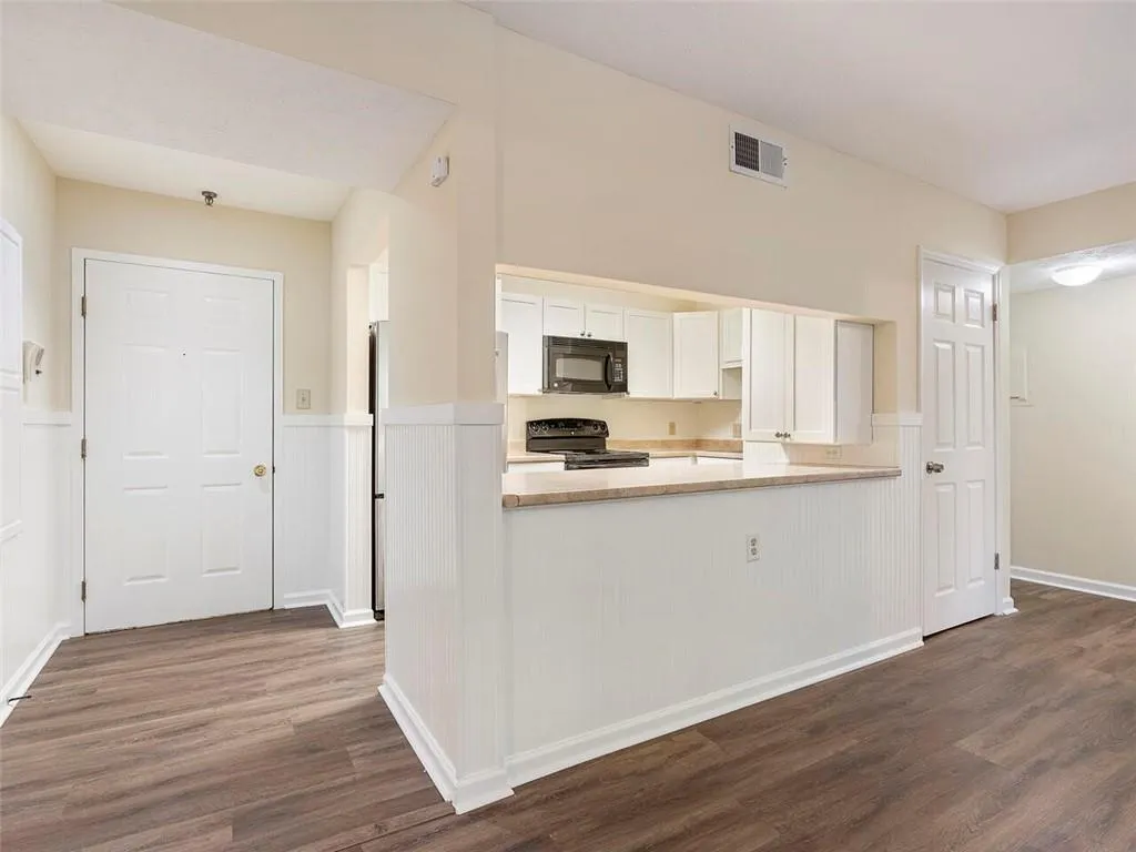 475 Mount Vernon Highway Ne Unit A208, Atlanta, Georgia 30328, 2 Bedrooms Bedrooms, ,2 BathroomsBathrooms,Residential,Sold,475 Mount Vernon Highway Ne Unit A208,7145605