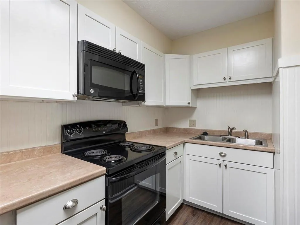 475 Mount Vernon Highway Ne Unit A208, Atlanta, Georgia 30328, 2 Bedrooms Bedrooms, ,2 BathroomsBathrooms,Residential,Sold,475 Mount Vernon Highway Ne Unit A208,7145605