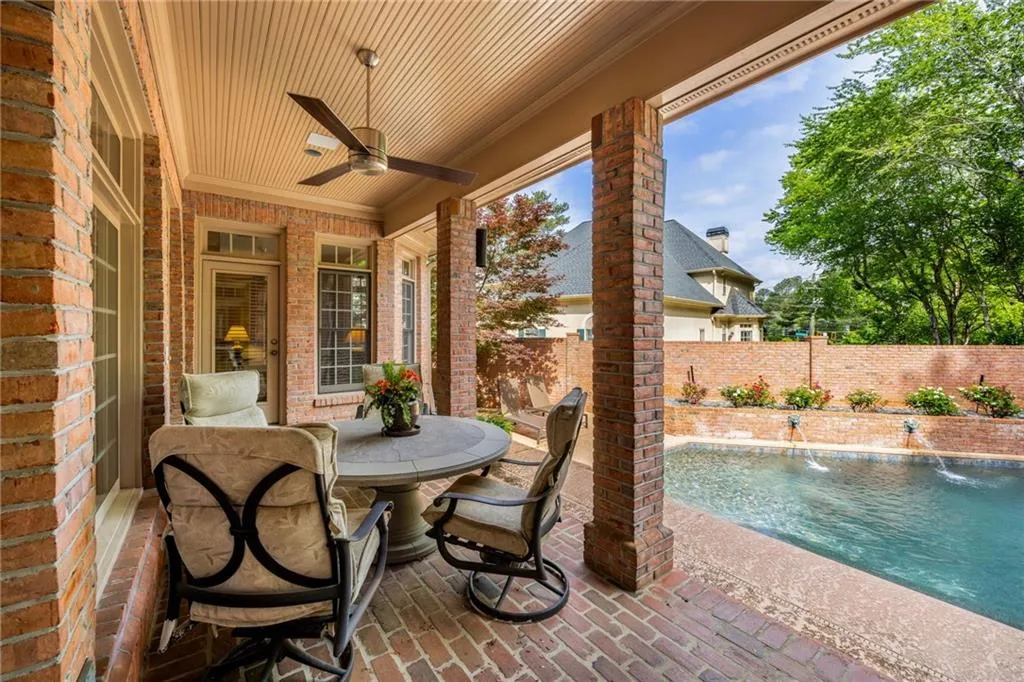 4550 Crestwicke Pointe Ne, Atlanta, Georgia 30319, 5 Bedrooms Bedrooms, ,3 BathroomsBathrooms,Residential,Sold,4550 Crestwicke Pointe Ne,7564036