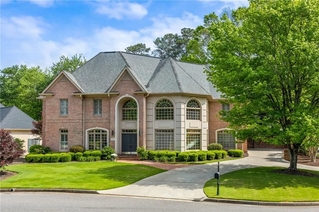 4550 Crestwicke Pointe Ne, Atlanta, Georgia 30319, 5 Bedrooms Bedrooms, ,3 BathroomsBathrooms,Residential,Sold,4550 Crestwicke Pointe Ne,7564036