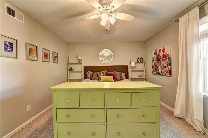 6700 Roswell Road Unit 33b, Atlanta, Georgia 30328, 2 Bedrooms Bedrooms, ,1 BathroomBathrooms,Residential,Sold,6700 Roswell Road Unit 33b,6117381